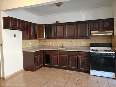 1333 Chisholm St, Bronx, NY 10459 - photo 7