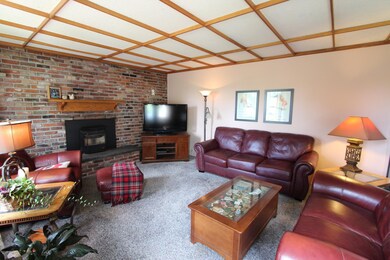 002living room