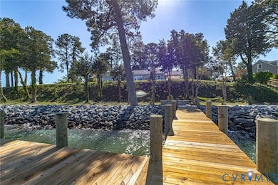 560 Eubank Landing Rd, Topping, VA 23169 - photo 7