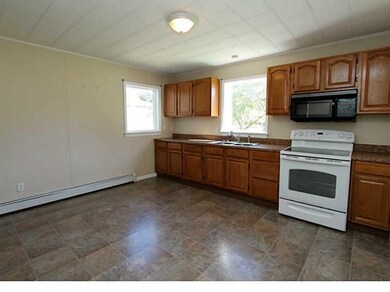 258 Yellowcreek St, Homer City, PA 15748 - photo 5