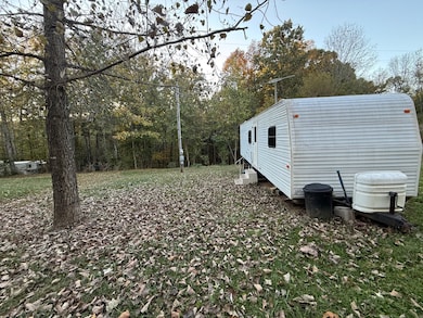 564 Rock Springs Rd, Celina, TN 38551 - photo 2