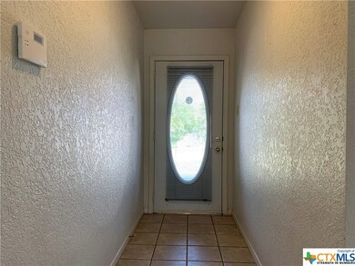 Front door/hallway