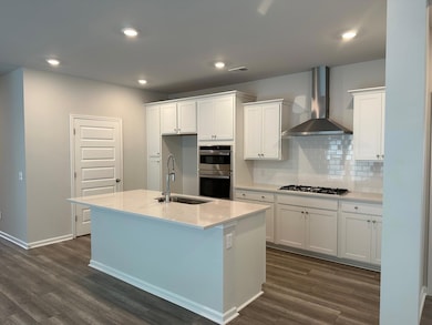 Waverly gourmet kitchen