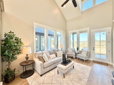 396 Idle Place Cir, Fort Oglethorpe, GA 30741 - photo 3