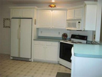 42 Country Squire Rd, Uxbridge, MA 01569 - photo 3