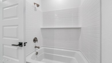 13359 W Eagle Feather Rd, Peoria, AZ 85383 - photo 5