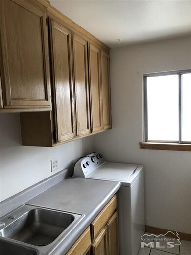682 Pine Meadows Dr unit 4, Sparks, NV 89431 - photo 7