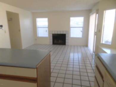 2509 N 90TH LN FAM 2
