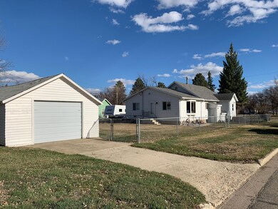 Garage/North side<|><|>