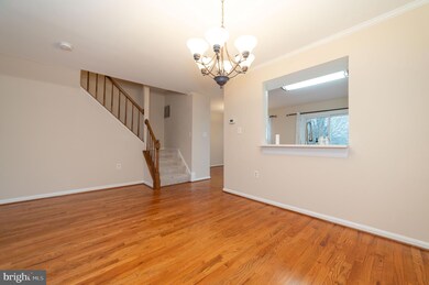 6337 Mary Todd Ct, Centreville, VA 20121 - photo 7