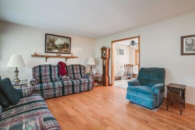 7-web-or-mls-Holmes-7