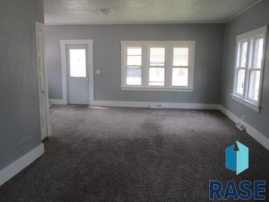 1907 W 6th St, Sioux City, IA 51103 - photo 6