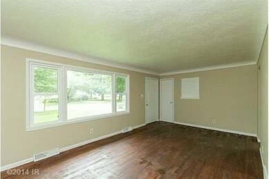 2401 E 23rd St, Des Moines, IA 50317 - photo 4