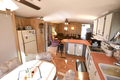 Breakfast Bar/Pantry