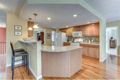 709 Hampton Way, Abington, MA 02351 - photo 3
