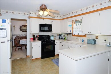 908 Mcknight Rd, Indiana, PA 15701 - photo 2