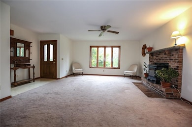 Front entry/Living Room