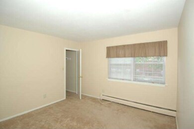104 Garnet Dr unit IJ, Burlington, NJ 08016 - photo 7