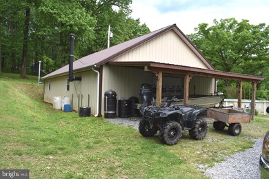 18166 Morgan Pine Rd, Knoxville, MD 21758 - photo 2