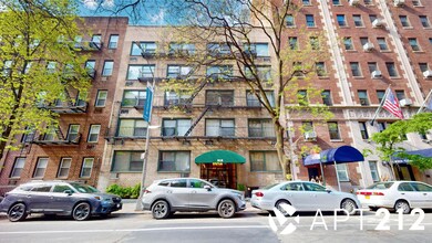 212 E 77th St unit 3D, New York, NY 10075 - photo 3