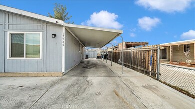13752 Rodeo Dr, Victorville, CA 92395 - photo 5