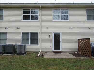 124 Lindfield Cir unit KK124, Macungie, PA 18062 - photo 5