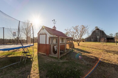 Country Home and Farm For Sale in the Oz