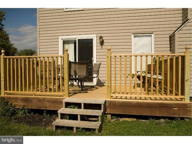 201 Abbey Dr, Royersford, PA 19468 - photo 4