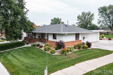 302 West Boulevard Ave-10
