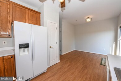 7111 Ladd Cir, Frederick, MD 21703 - photo 6