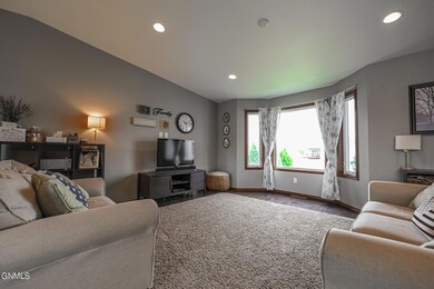 5125 Hitchcock Drive-03