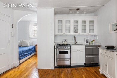 729 Greenwich St unit J26, New York, NY 10014 - photo 3