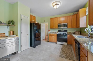 325 Wheatsheaf Dr, New Castle, DE 19720 - photo 4