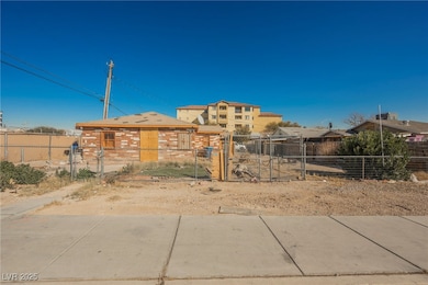 1220 E Ogden Ave, Las Vegas, NV 89101 - photo 2