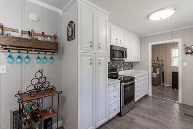 194 Longley Rd-11