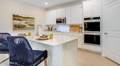 3227 Tupelo Loop, Green Cove Springs, FL 32043 - photo 3