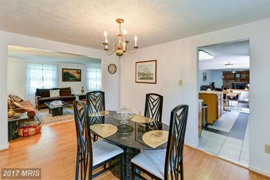 20361 Watkins Meadow Dr, Germantown, MD 20876 - photo 7