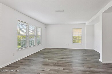 11582 Spring Board Dr, Jacksonville, FL 32218 - photo 4