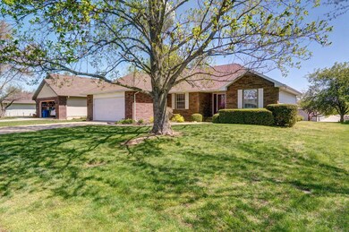 302 Laurel Ln-30