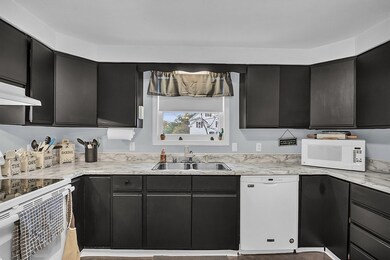 350 W River St, Orange, MA 01364 - photo 2