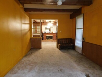 704 E 4th St N, Newton, IA 50208 - photo 6