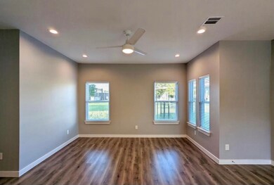 8705 Westcott Rd unit B, Houston, TX 77016 - photo 6
