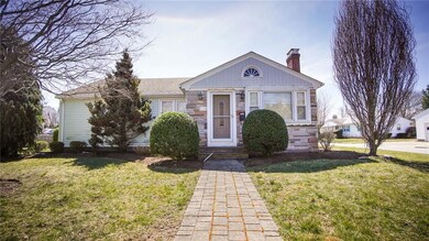 162 Wayland Ave, Cranston, RI 02920 - photo 2