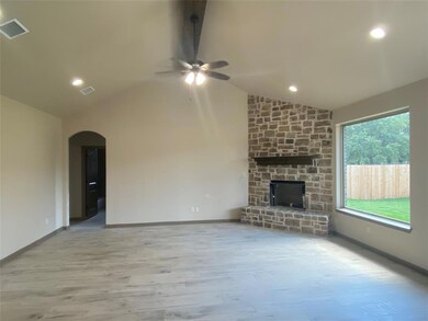 3324 Windcrest Dr, Granbury, TX 76049 - photo 2