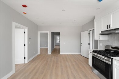 735 Broadway unit 2F, Pawtucket, RI 02861 - photo 3