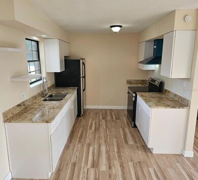 677 NW Redding Ave, Lake City, FL 32055 - photo 3