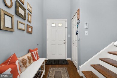 10917 Maple St, Fairfax, VA 22030 - photo 5