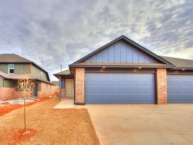 11606 Mackenzie Way, Yukon, OK 73099 - photo 2