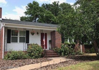 1677 Geraldine Dr, Jacksonville, FL 32205 - photo 2