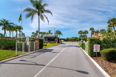 97 Boca Ciega Point Blvd N, Saint Petersburg, FL 33708 - photo 2